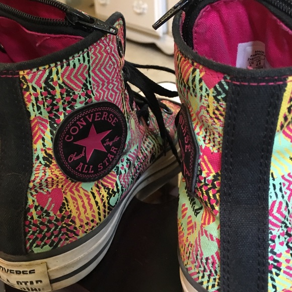 Chuck Taylor Converse High Top Sneakers - Picture 6 of 7